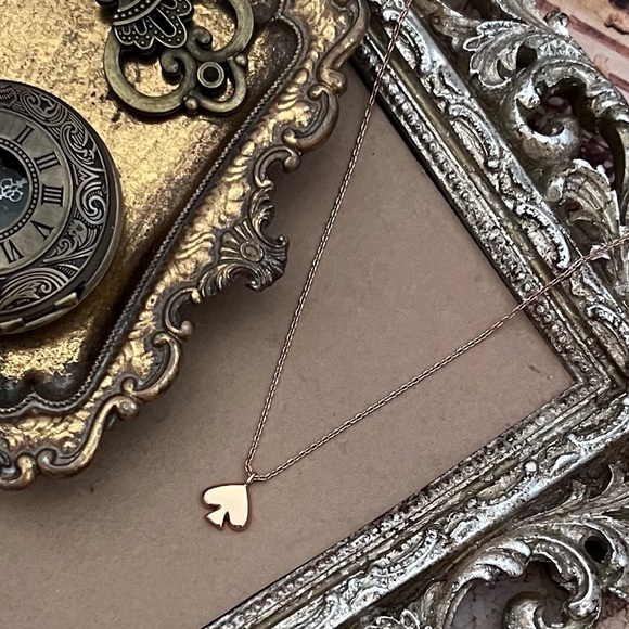 KATE SPADE • Rose Gold Everyday Spade Necklace - Picture 4 of 4